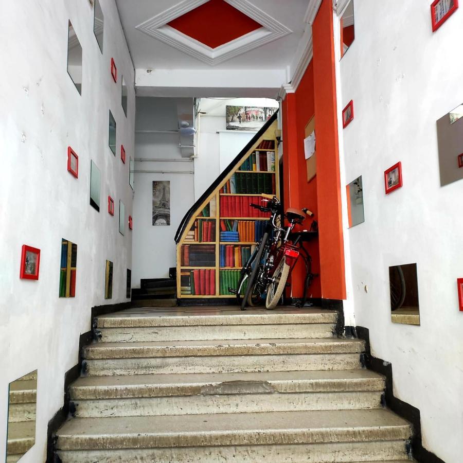 Garsoniera Centrul Bucurestiului Apartment Exterior photo